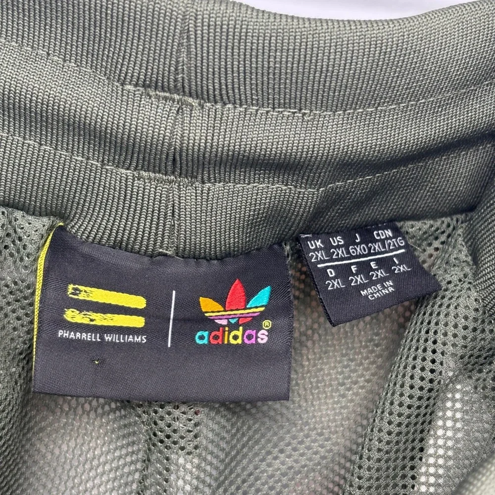 Adidas x Pharrell Williams Men XXL Camo Hu Hiking Windpants Zip Pockets‎ Lined